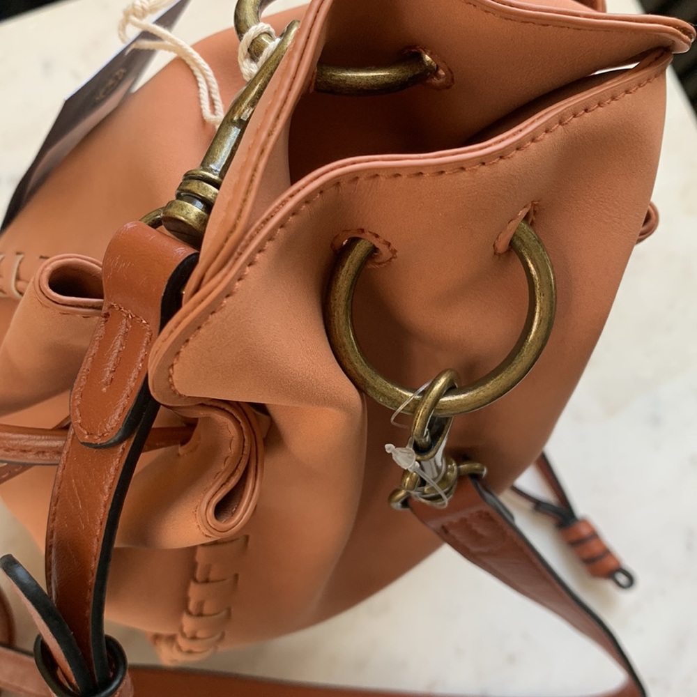 Universal Thread Drawstring Crossbody Bag - Picture 6 of 15